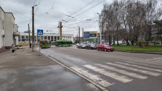 Щит 6x3,  Привокзальна пл, 1